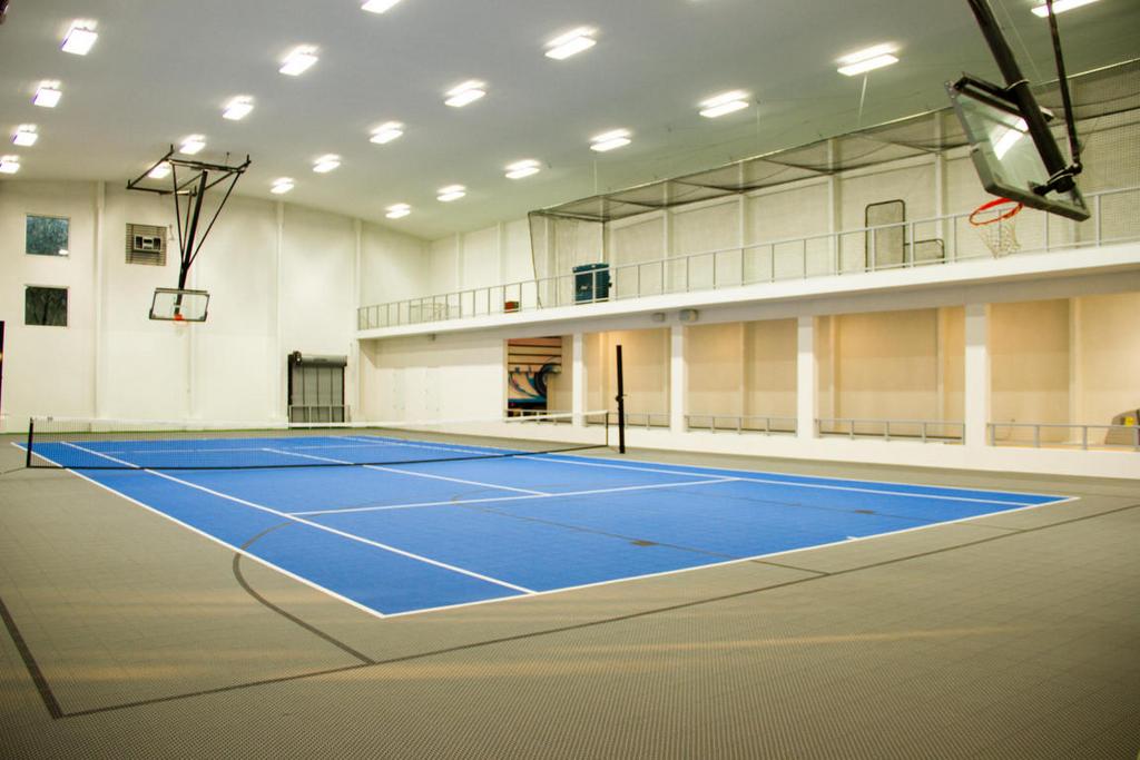 239 NE YACHT CLUB DR Tennis Court