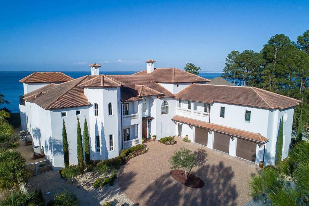Santa Rosa Beach Waterfront Mansion